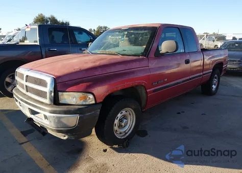 1998 Dodge Ram 1500 St z USA, uszkodzony, nr VIN 3B7HC13Y2WG186985
